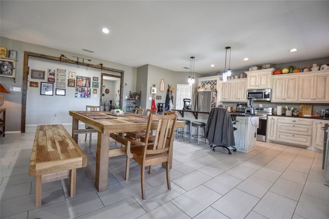 318 Palm Rd, House other with 3 bedrooms, 2 bathrooms and null parking in Big Sandy TX | Image 5