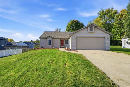 2119 Canyon Drive, Kendallville, IN, 46755-3020 | Card Image