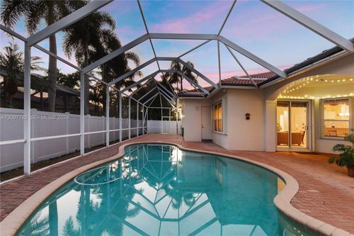 15966 Sw 3rd St, Pembroke Pines, FL, 33027-1154 | Card Image