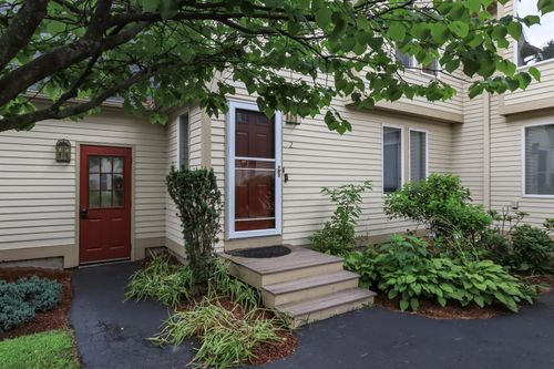 1-2 Drury Ln, Nashua, NH, 03064-1743 | Card Image