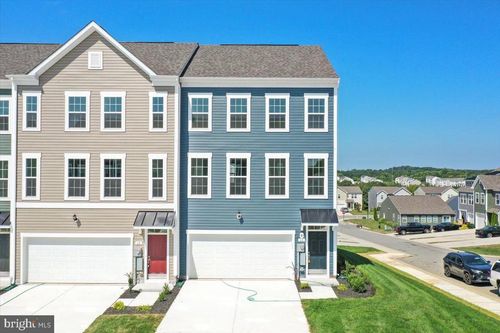 64 Stafford Pl, FALLING WATERS, WV, 25419-1757 | Card Image