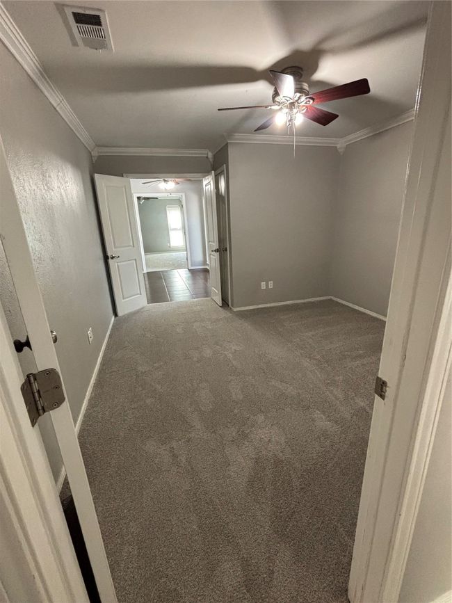 Bedroom 4 has entry from both sides of room. Could be used as great bonus room. | Image 23