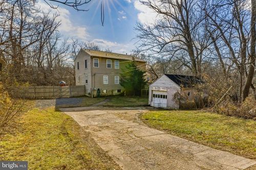 18 E Front St, GLENDORA, NJ, 08029-1104 | Card Image