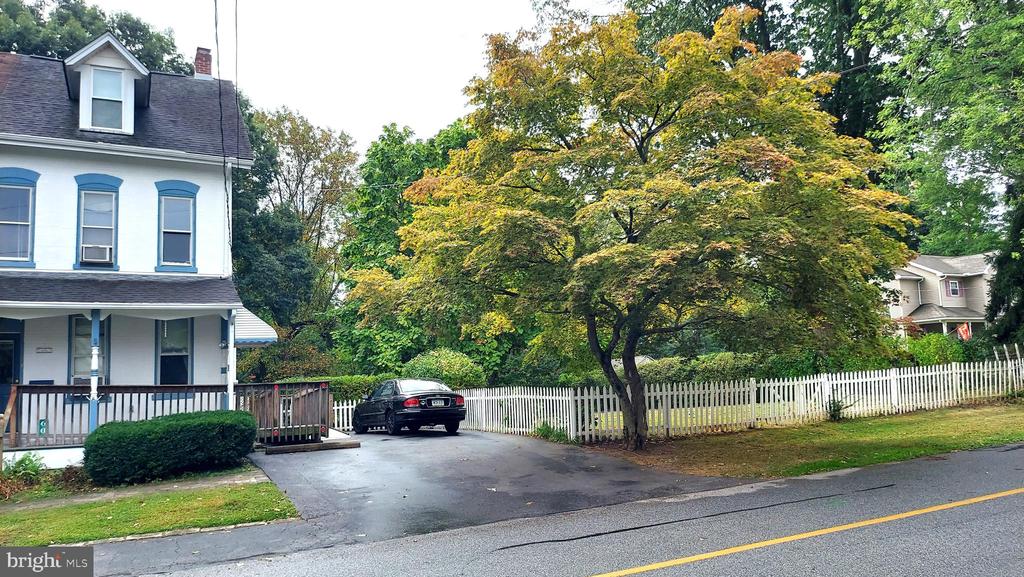Arch St, Spring City, PA 19475