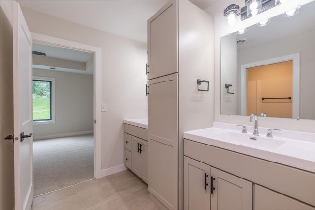 Primary Private Suite.jpg | Image 9