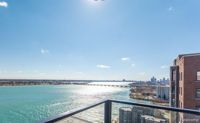 APT-1403 - 8200 E Jefferson Ave, Condo with 2 bedrooms, 2 bathrooms and null parking in Detroit MI | Image 19