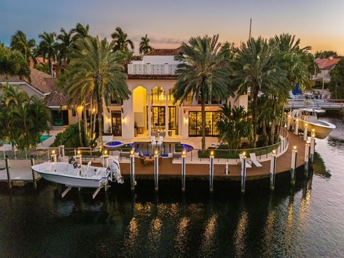 2319 Ne 28th St, Lighthouse Point, FL, 33064-8235 | Card Image