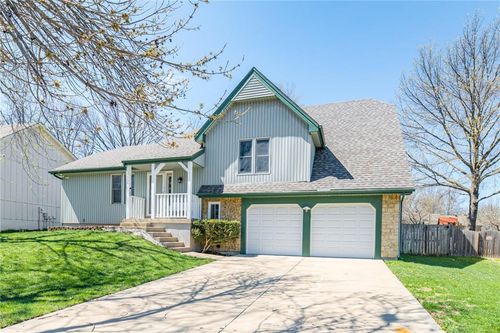 6528 N London Drive, Kansas City, MO, 64151 | Card Image