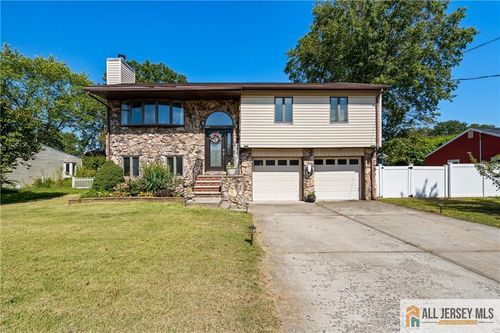 438 Madison Ave, Monroe, NJ, 08831-8557 | Card Image