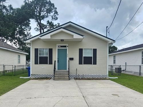 522 Pine St, Thibodaux, LA, 70301-2226 | Card Image