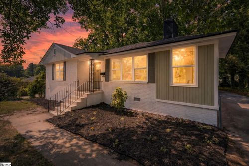 114 Birchwood Dr, Greenville, SC, 29605-4230 | Card Image