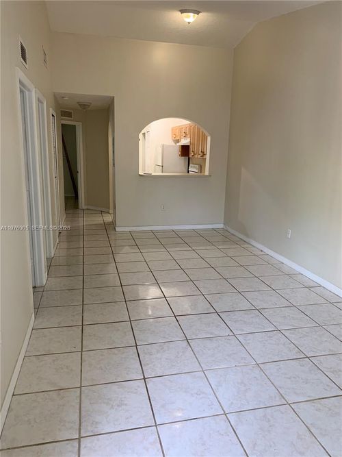 205-58-1250 Se 29th St, Homestead, FL, 33035-2373 | Card Image