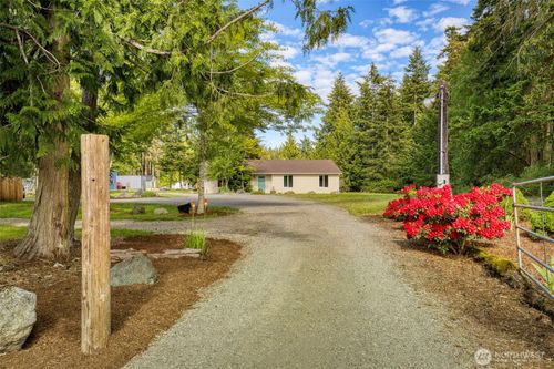 9272 Flagler Rd, Nordland, WA, 98358-9658 | Card Image
