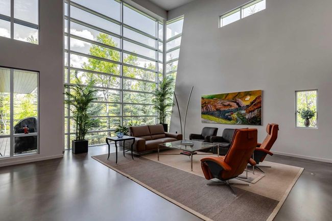 25 Posthill Drive Sw, House other with 4 bedrooms, 4 bathrooms and 8 parking in Calgary AB | Image 4