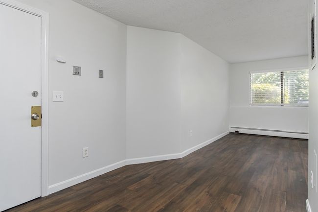 APT-1H - 25 Log St, Condo with 2 bedrooms, 1 bathrooms and null parking in Manchester NH | Image 4