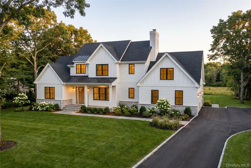 5 E Selleck Ridge, Brookhaven, NY, 11733 | Card Image