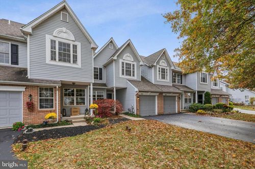 1016 Greenes Way Cir, COLLEGEVILLE, PA, 19426-3180 | Card Image