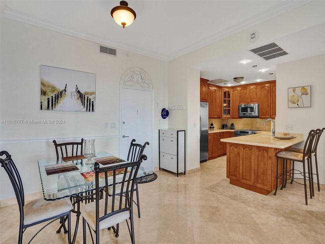 APT-1709 - 3180 S Ocean Dr, Condo with 2 bedrooms, 2 bathrooms and null parking in Hallandale Beach FL | Image 32