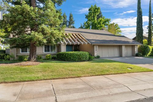 8958 Sunset Avenue, Fair Oaks, CA, 95628 | Card Image