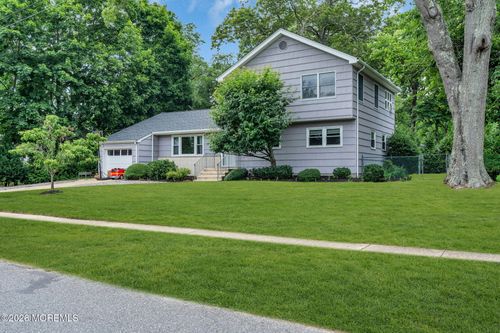 485 Freehold St, Oakhurst, NJ, 07755-1340 | Card Image