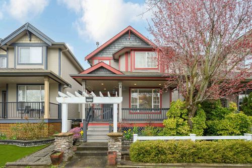 19441 66 Ave, Surrey, BC, V4N0C3 | Card Image