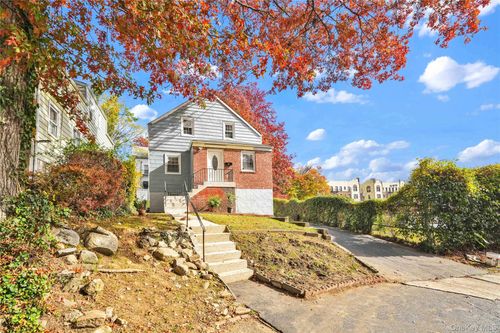 27 Dell Ave, Mount Vernon, NY, 10553-1007 | Card Image