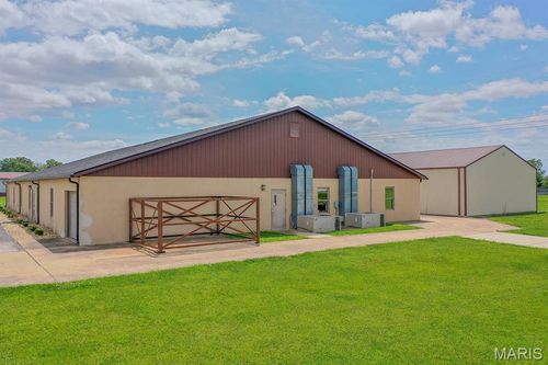 5 Commerce Dr, Freeburg, IL, 62243-3228 | Card Image