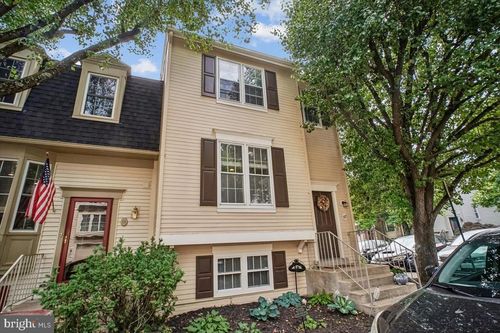 67 Fendall Ave, ALEXANDRIA, VA, 22304-6343 | Card Image