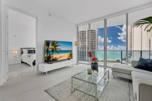 1003-17550 Collins Ave, Sunny Isles Beach, FL, 33160-2867 | Card Image