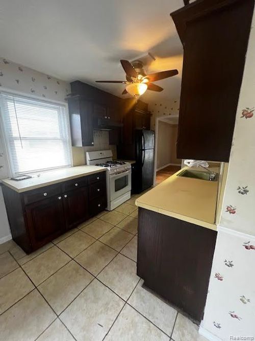 4957 Polk St, Dearborn Heights, MI, 48125-2941 | Card Image