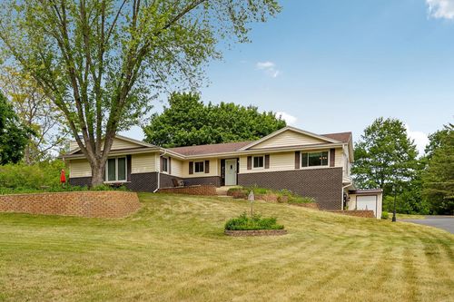 804 Lochtyn Ridge, Wales, WI, 53183 | Card Image