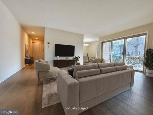 99-2e-3301 S Leisure World Blvd, SILVER SPRING, MD, 20906-1751 | Card Image