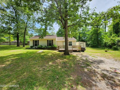 308 Majestic Ln, Jacksonville, NC, 28546-8400 | Card Image