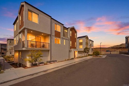7-850 Kili St, Chula Vista, CA, 91911 | Card Image