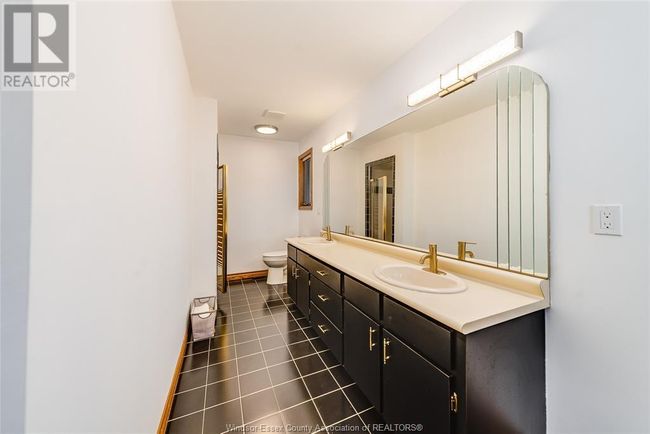 327 Majestic Dr, House other with 4 bedrooms, 4 bathrooms and null parking in Tecumseh ON | Image 13