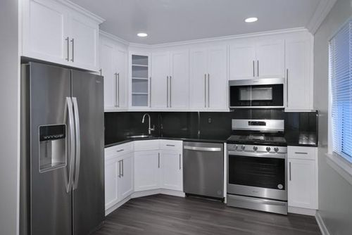 apt-18-21 Brentwood Rd, Bay Shore, NY, 11706-8000 | Card Image