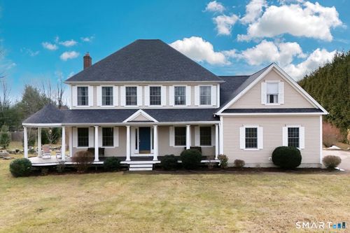 47 East Street, Hebron, CT, 06248 | Card Image