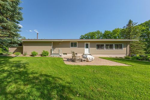 8992 Shields Lake Path, Faribault, MN, 55021-7412 | Card Image
