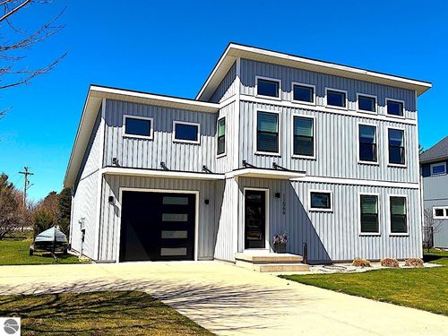 11566 S Sunset Dr, Empire, MI, 49630-5000 | Card Image