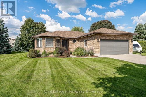 177 Blenheim Crt, Perth, ON, N0K1N0 | Card Image