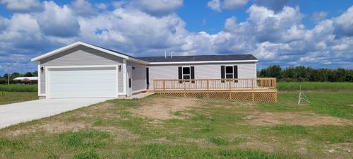 5556 W Lake Blvd, Hart, MI, 49420-8196 | Card Image