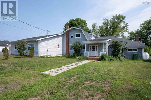 10790 Pier Road, Kingsport, NS, B0N1H0 | Card Image