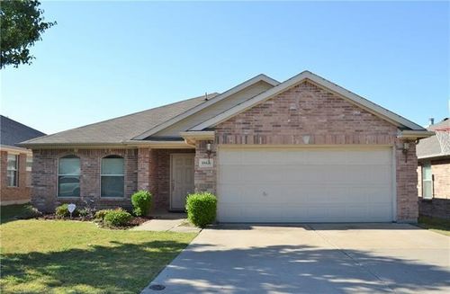 10416 Devin Ln, Hurst, TX, 76053-7865 | Card Image