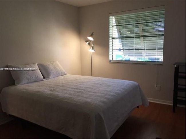 APT-626 - 7905 Sw 86 Th St, Condo with 2 bedrooms, 2 bathrooms and null parking in Miami FL | Image 4