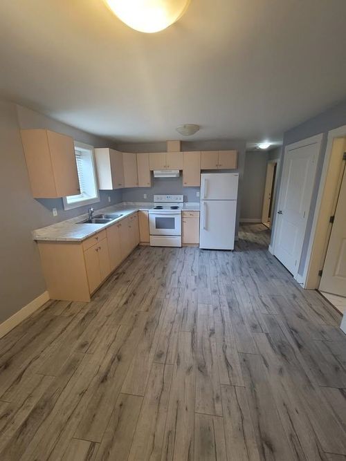 lower-10595 159b Street, Surrey, BC, V4N3J4 | Card Image