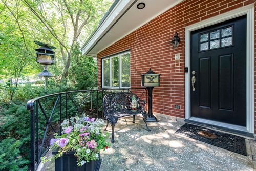 1810 5th St, Winthrop Harbor, IL, 60096-1352 | Card Image