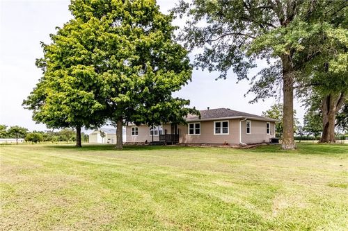 23 Se D Hwy, Knob Noster, MO, 65336-2115 | Card Image