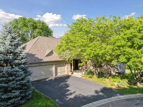 19010 Ashcroft Cir, Minnetonka, MN, 55345-4009 | Card Image