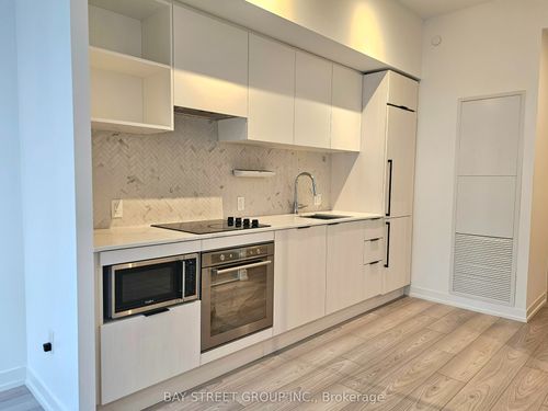 2518-82 Dalhousie St, Toronto, ON, M5B0C5 | Card Image