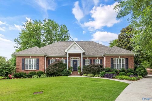 2902 Winterberry Way Se, Owens Cross Roads, AL, 35763-8609 | Card Image